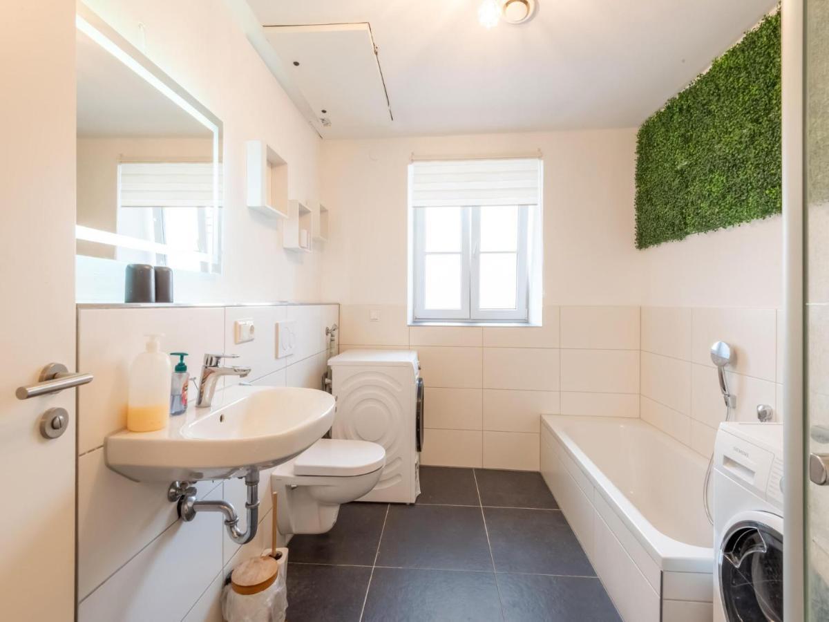 Apartment With Terrace In An Ideal Location Haunsheim Esterno foto